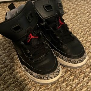 Used boys Jordan sneakers. Size 1. Good condition.